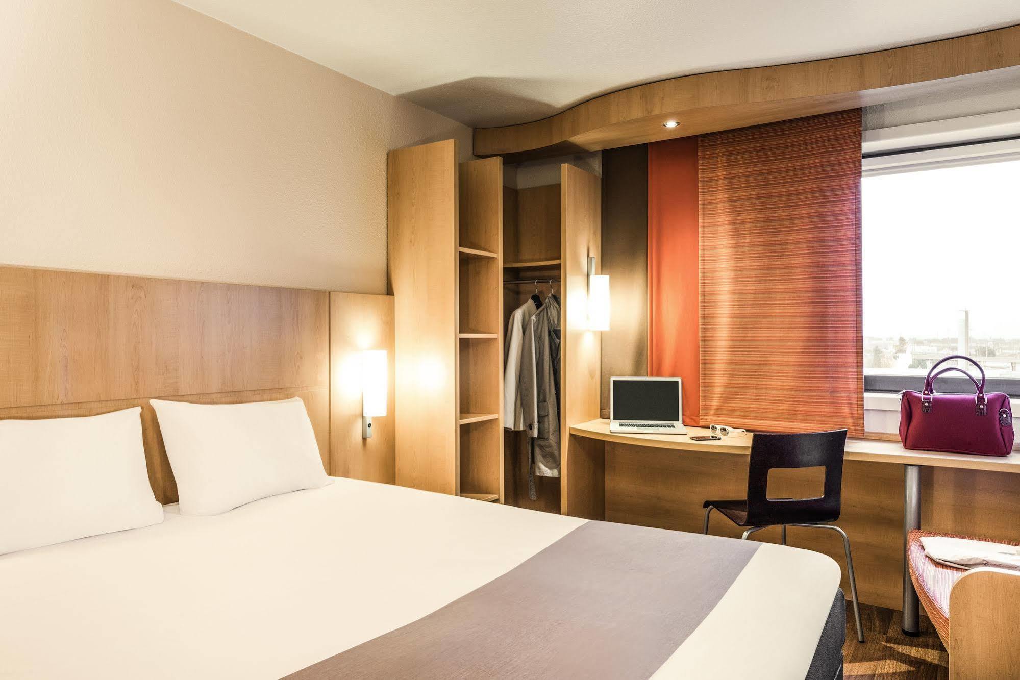 Hotel Ibis Paris Créteil Exterior foto